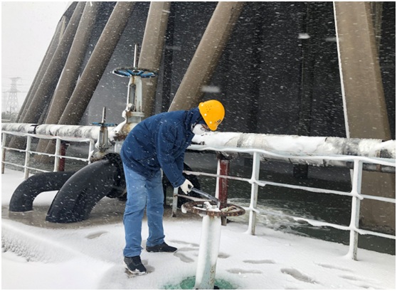 華能荊門熱電：風(fēng)雪保電人