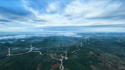 中國電建: 國內(nèi)最大高原山地風電基地建成投產(chǎn)