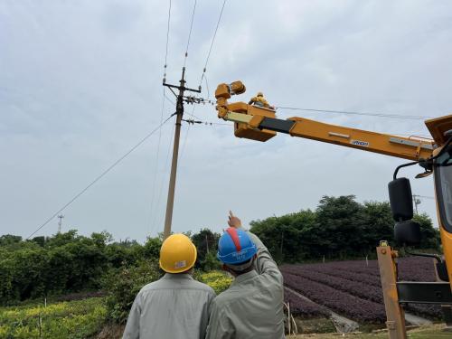 農(nóng)網(wǎng)線路改造完工，居民夏日用電不愁