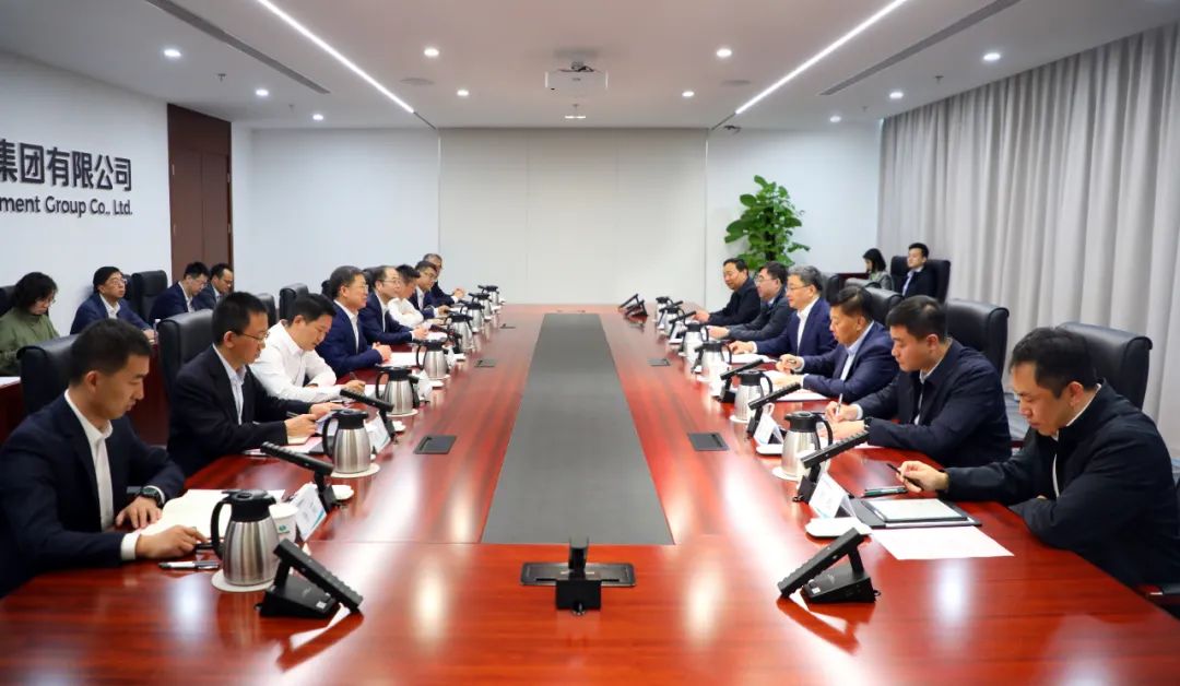 中國電氣裝備黨委書記、董事長李洪鳳會見濟南市委副書記、市長于海田